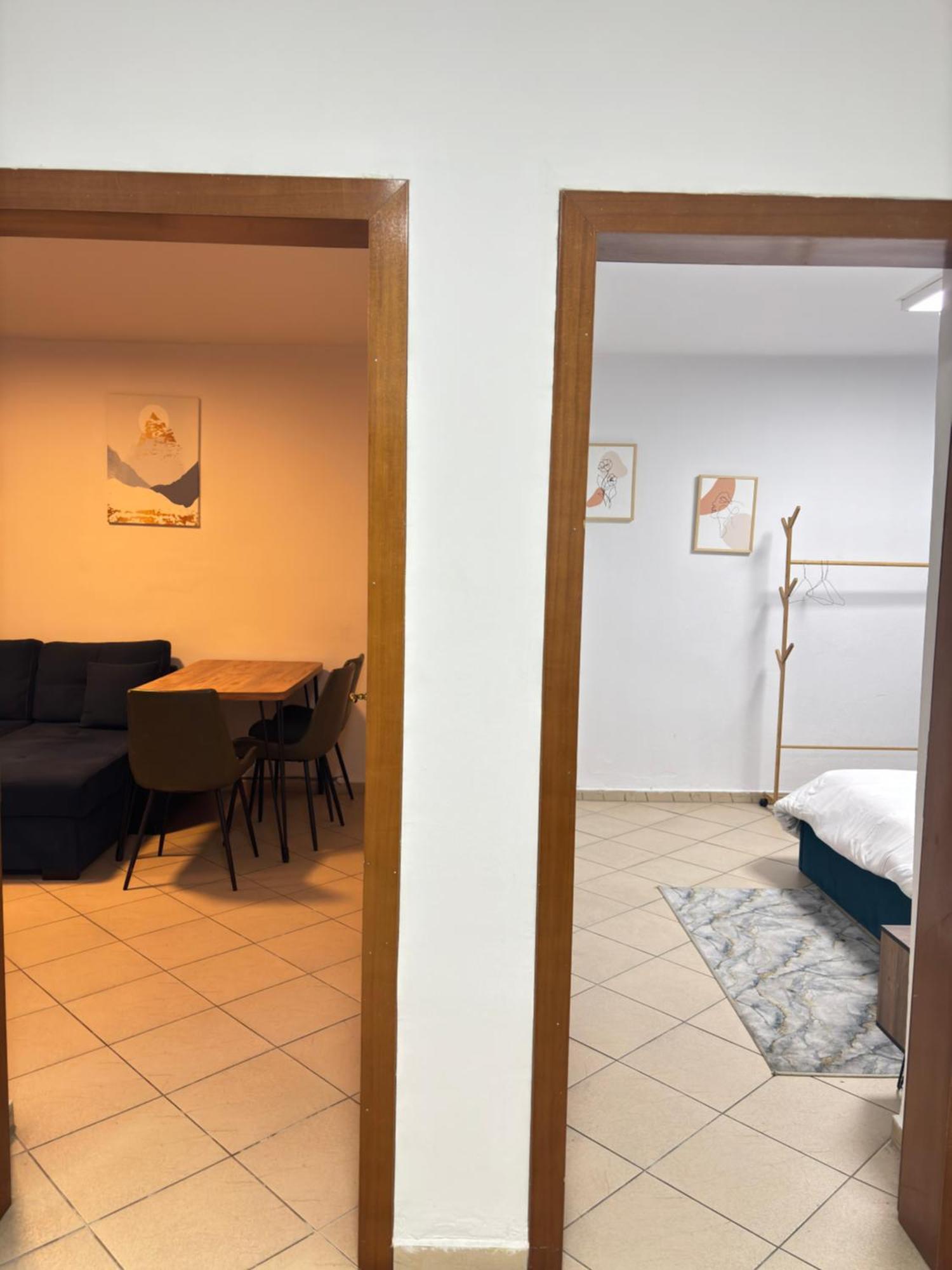 21 Steps' Lovely In The Center Appartement